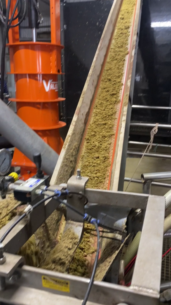 Maskin för separering av gödsel